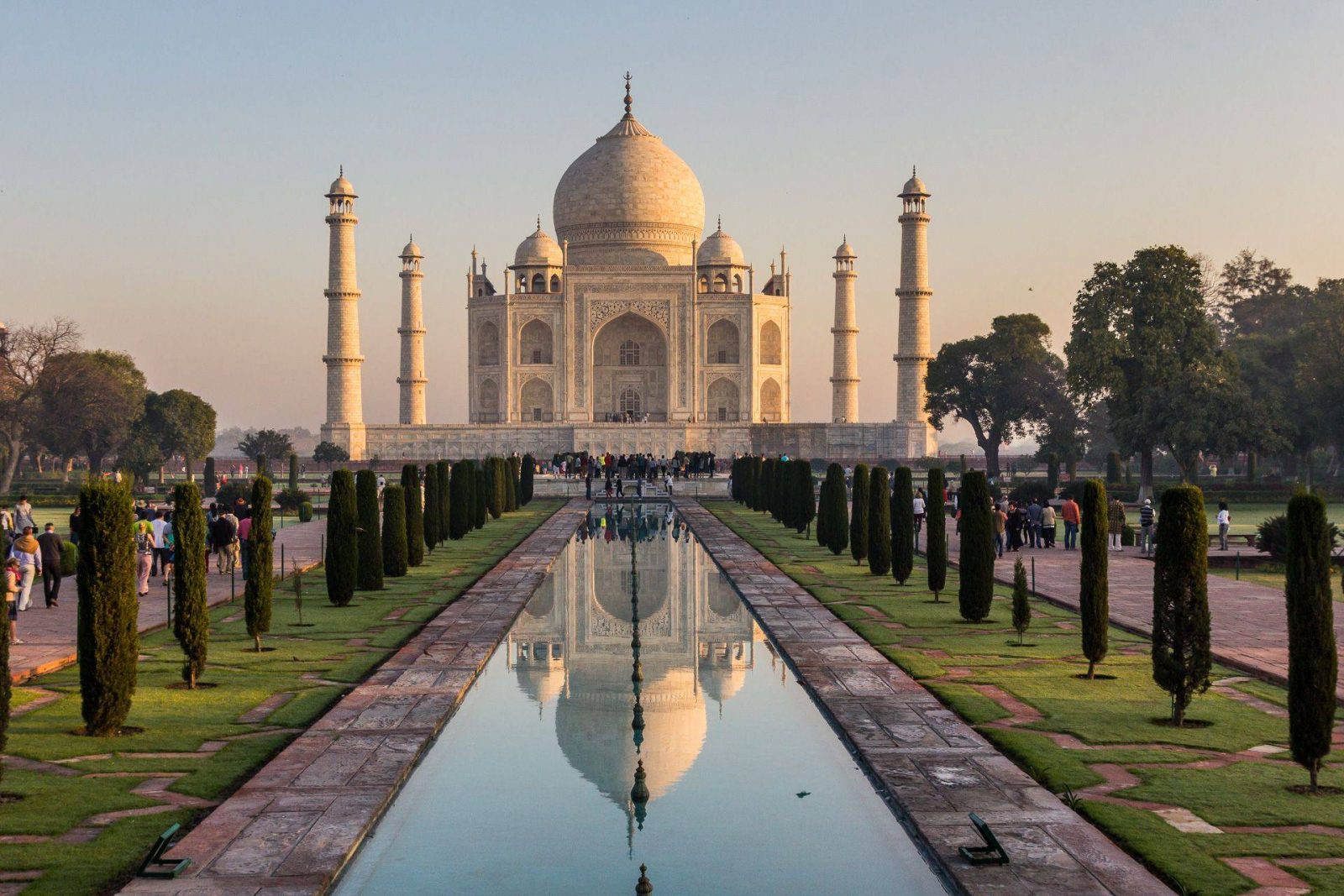 Indie 26 – Skvostný Taj Mahal na vlastní kůži a útěk na “venkov”