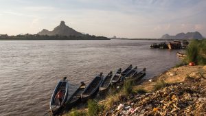 Barma 1 – Rozkoukávání za hranicí a v prvním městě Hpa An