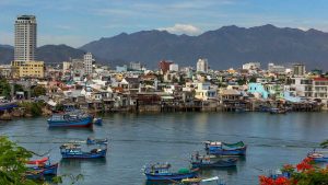 Vietnam 9 - Gurmánský Nha Trang, starověký Ponagar i koupání pod vodopádem