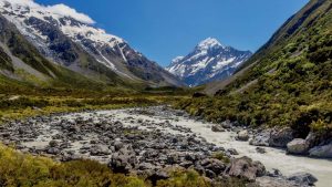 6. Silvestrovská treková paráda v Hooker Valley, pod horou Mt. Cook