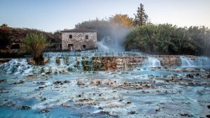 Přírodní lázeňská kúra v Cascate del Mulino a exkurze do San Marina