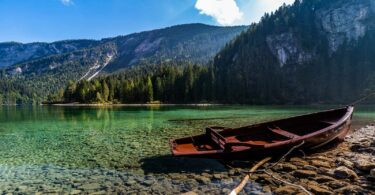 Podzimní klid u Lago di Tovel a „Údolí vodopádů“ Val Genova