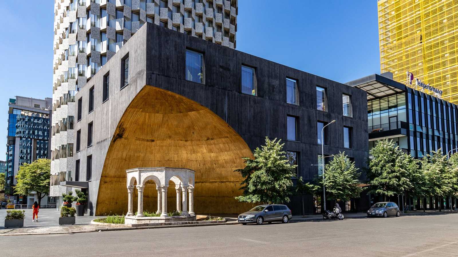 Tirana: Vítá nás hlavní město Albánie
