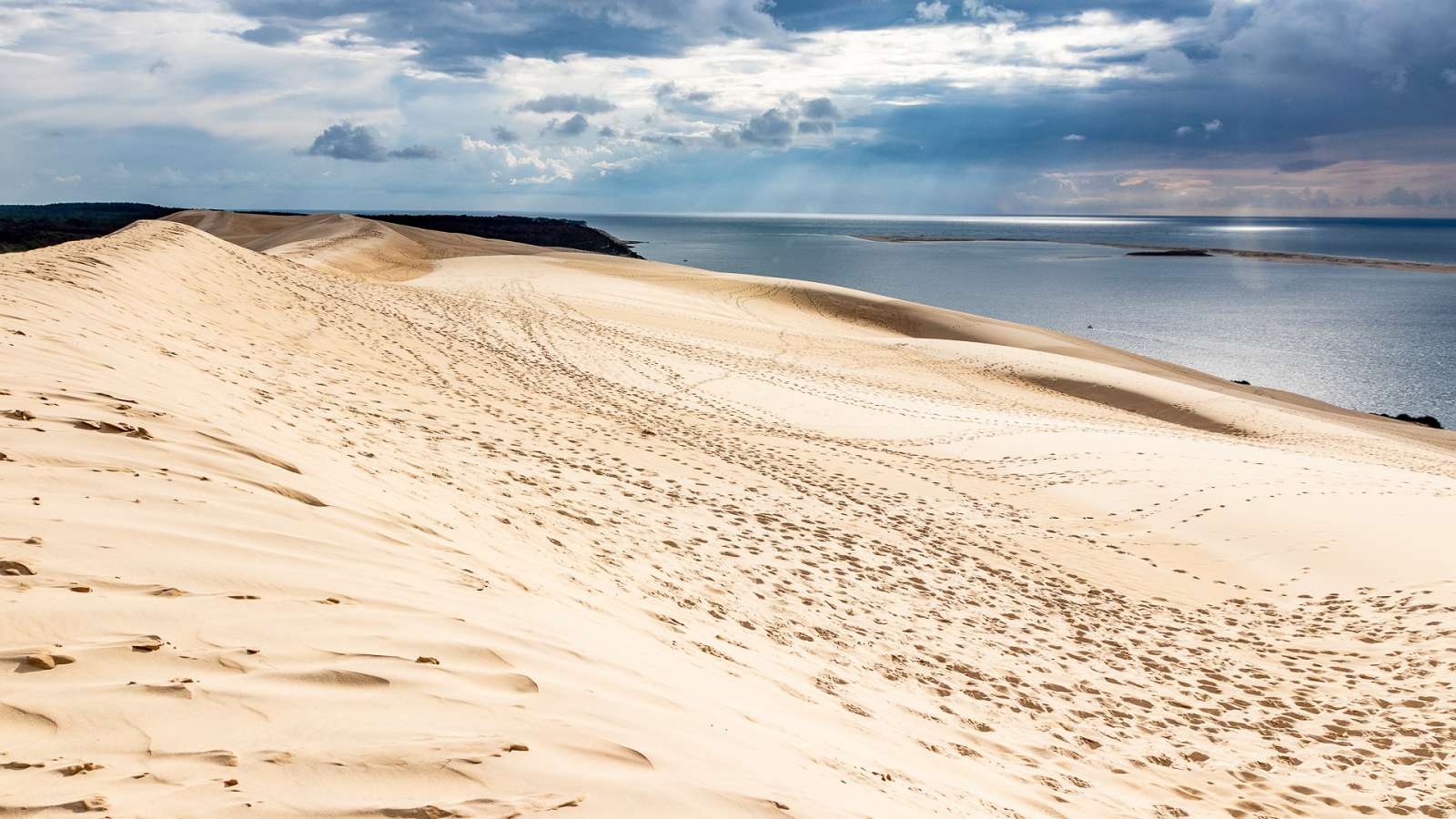 Dune du Pilat – písečný obr Evropy, a divoké Pyreneje před branami Španělska