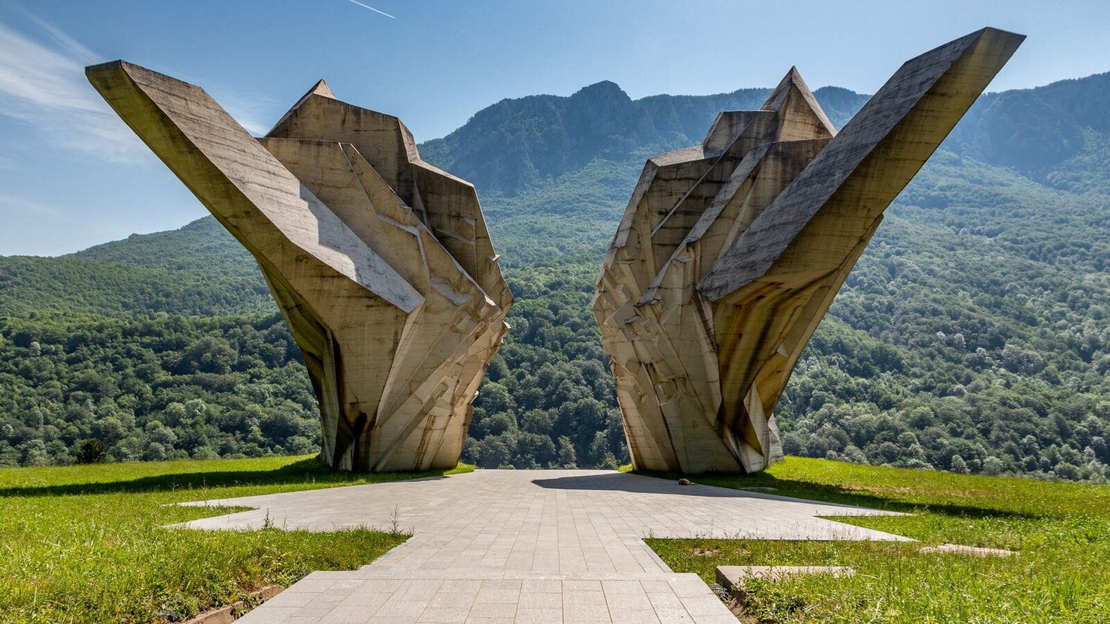 Památník bitvy na Sutjesce
